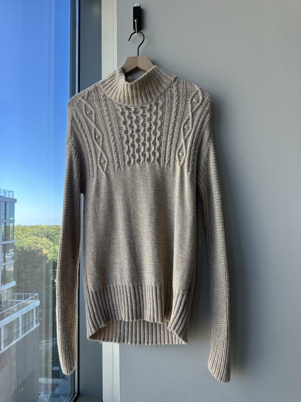 Toad&Co Tupelo Cable Sweater 100% Merino Wool Oatmeal Shade Sz M